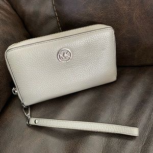 Michael Kors Wallet Clutch